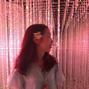 Meet your Posher, Yvonne lin